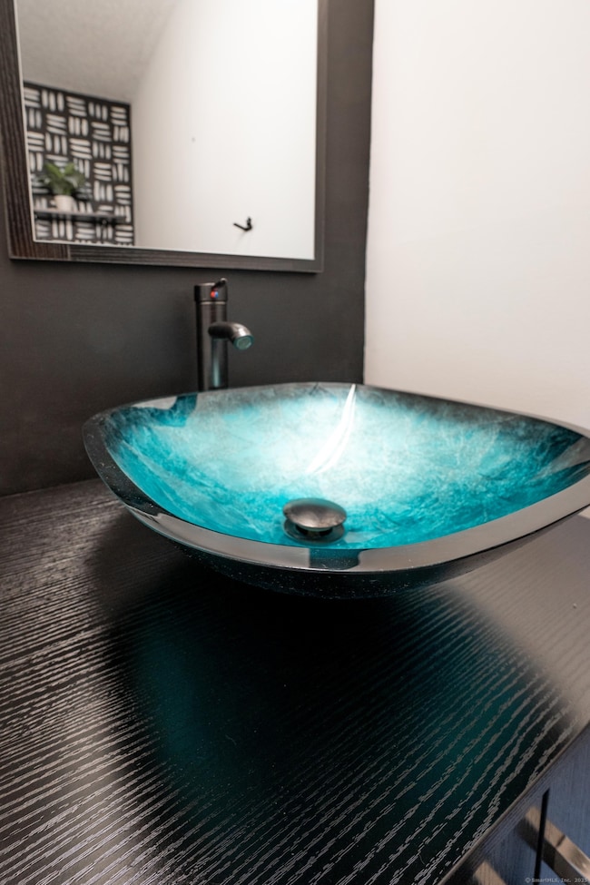 151 Shelter Rock Rd unit 87, Danbury, CT 06810 - photo 5