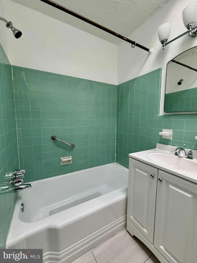 1303 E Johnson St unit 2, Philadelphia, PA 19138 - photo 3