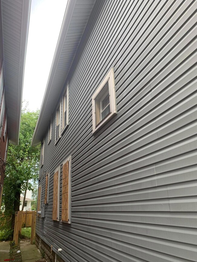 827 Lilley Ave unit 829, Columbus, OH 43205 - photo 2