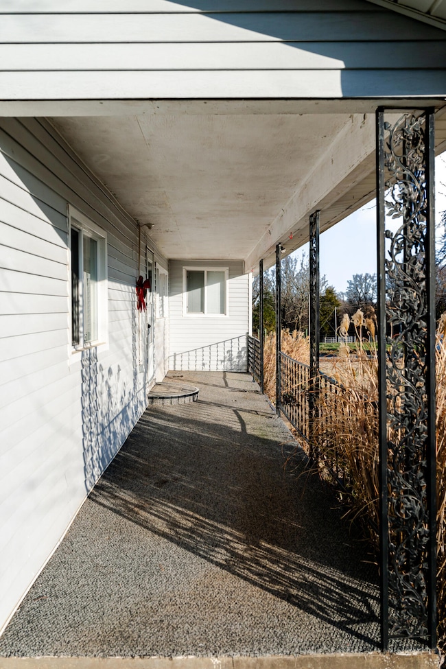 22733 Lawrence 1210, Aurora, MO 65605 - photo 4