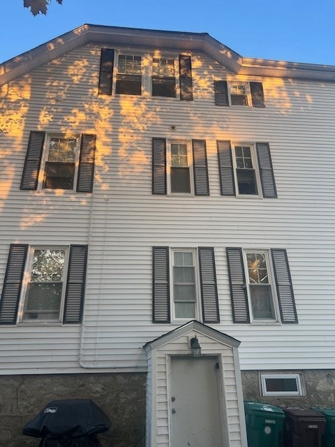 18 5th Ave, Woonsocket, RI 02895 - photo 4