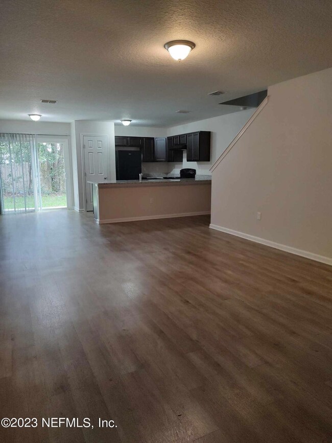 7812 Playschool Ln, Jacksonville, FL 32210 - photo 5