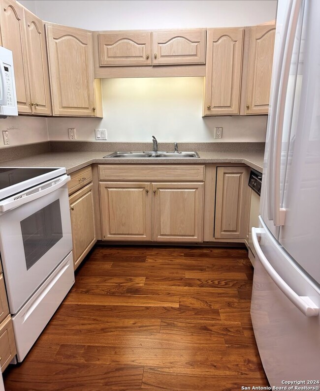 The Towers of Park Lane unit 504, San Antonio, TX 78209 - photo 7