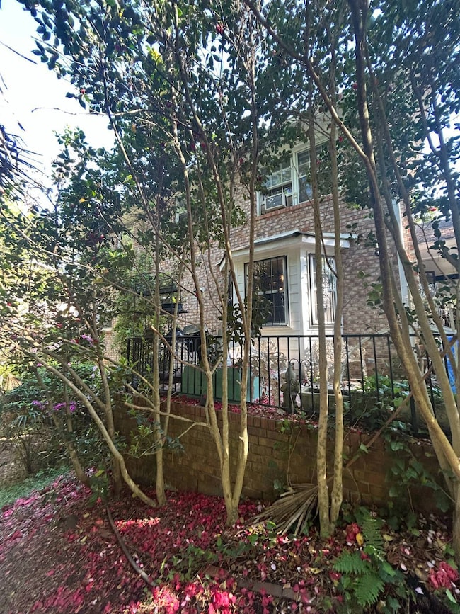 4247 Bingham Ct, Stone Mountain, GA 30083 - photo 7