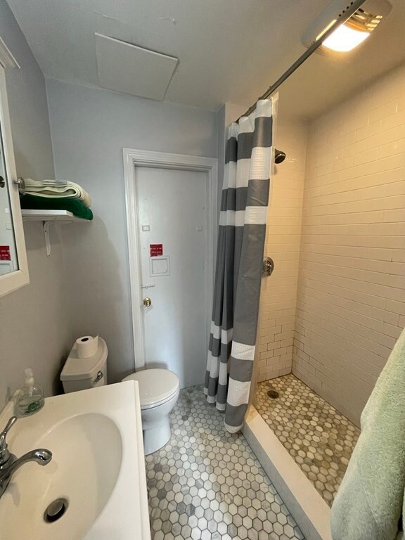 62 W Rutland Square unit 4, Boston, MA 02118 - photo 5