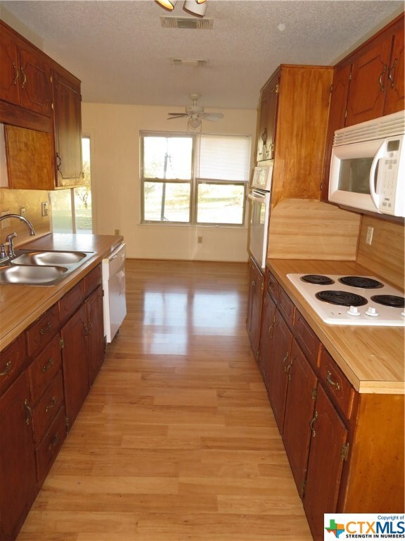 2720 Phyllis Dr, Copperas Cove, TX 76522 - photo 7