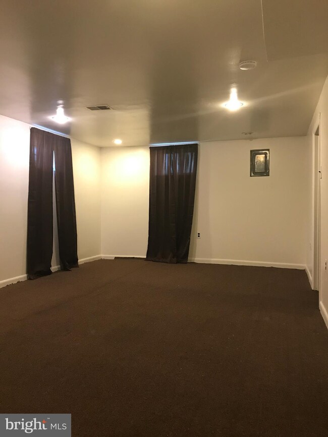 2108 Virginia Ave, Hyattsville, MD 20785 - photo 7