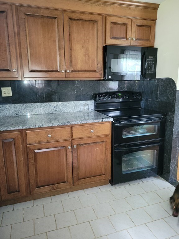 42 Donald Tennant Cir, North Attleboro, MA 02760 - photo 5