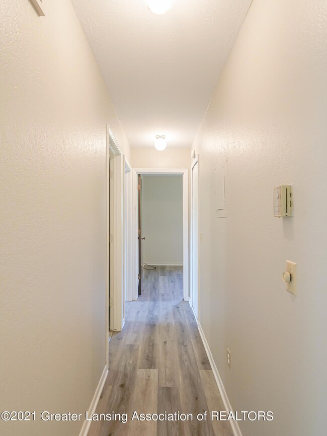 5400_Maple_Ridge_#9-11