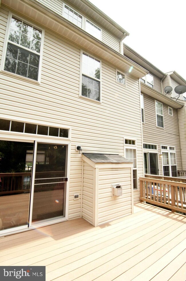 2961 Huntington Grove Square, Alexandria, VA 22306 - photo 6