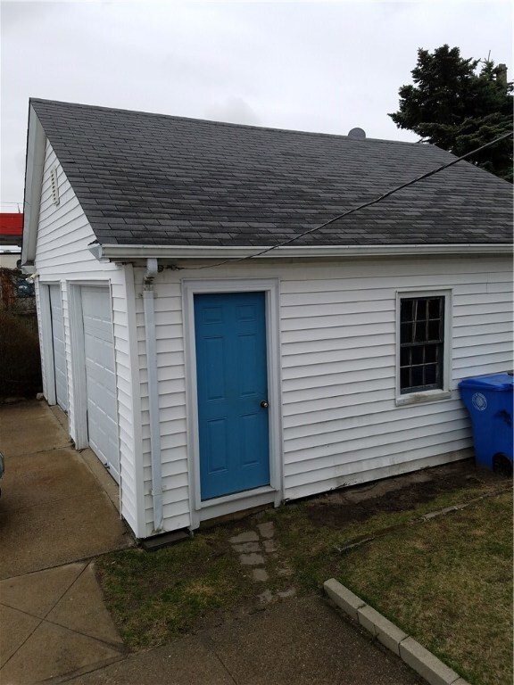 20 Leslie St, Cranston, RI 02910 - photo 6