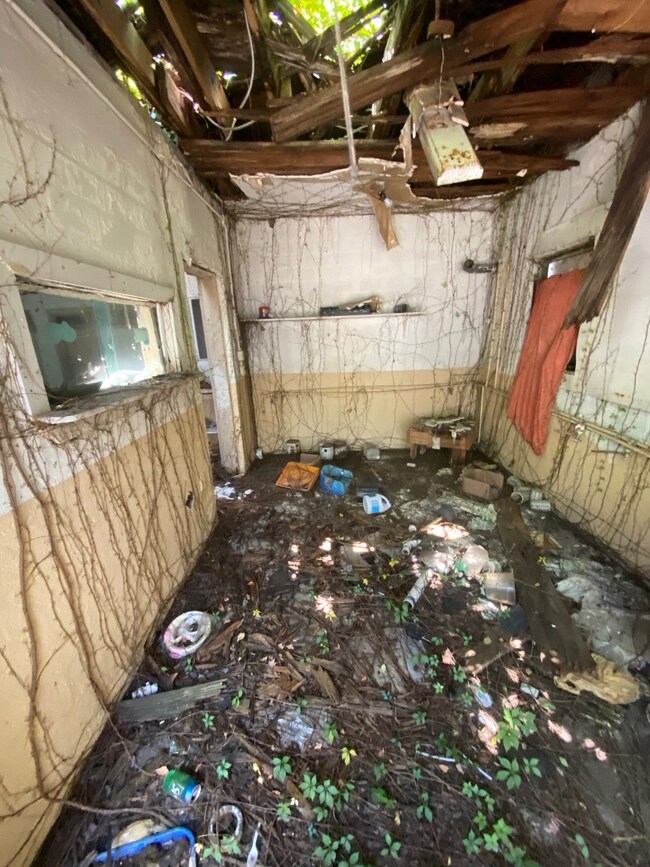 4315 Kelley St, Houston, TX 77026 - photo 4