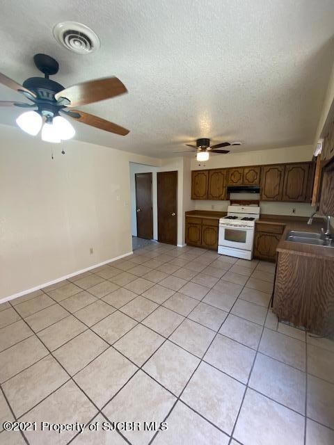 3916 Wilshire Dr, Farmington, NM 87402 - photo 5