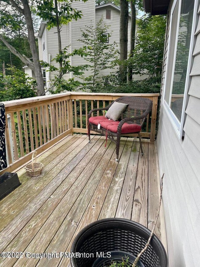 9677 Stony Hollow Dr, Tobyhanna, PA 18466 - photo 6