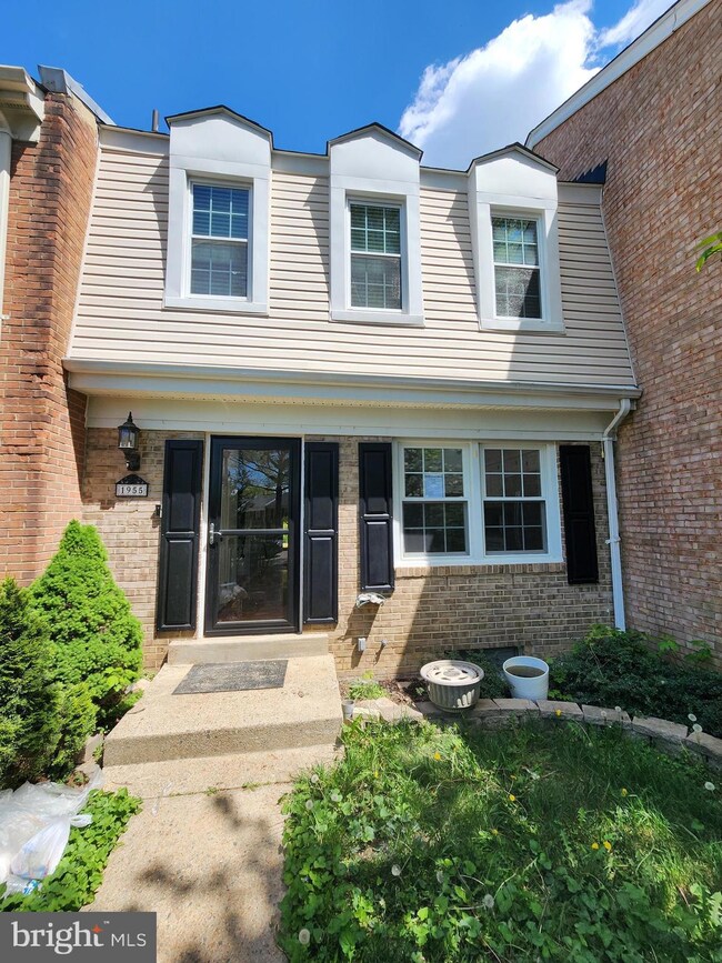 1955 Mayflower Dr, Woodbridge, VA 22192 - photo 2