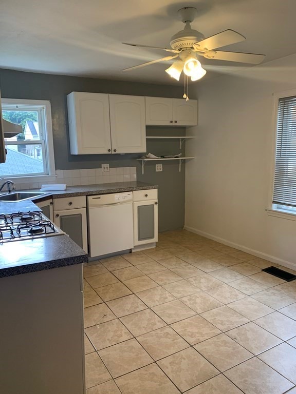 40 Union St unit 40, Woburn, MA 01801 - photo 3