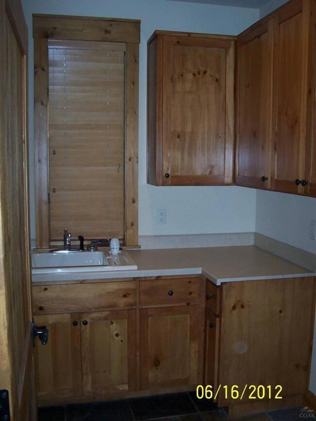 unlisted-address, Bend, OR 97707 - photo 4