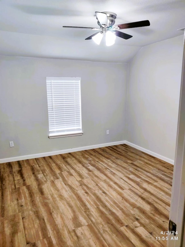 127 E Prospect St, Denison, TX 75021 - photo 5