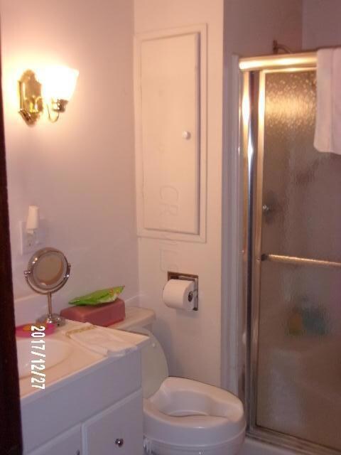 683 2nd St 008