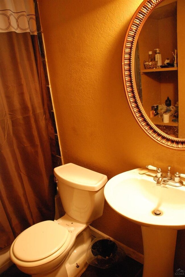 154 SW 2nd St, Redmond, OR 97756 - photo 7