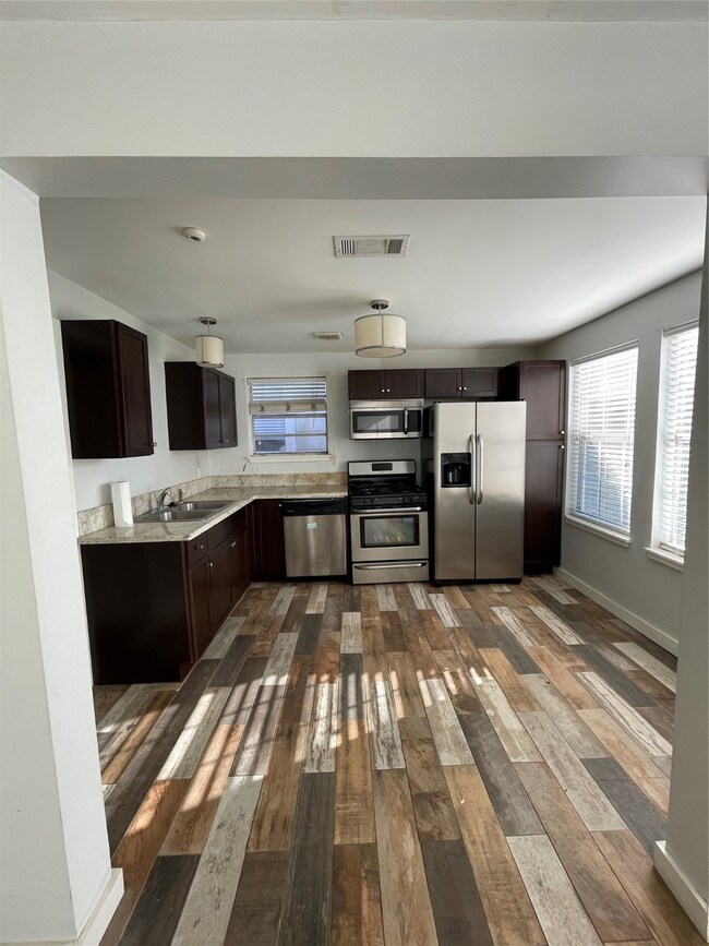 4706 Fisk St unit A, Houston, TX 77009 - photo 7