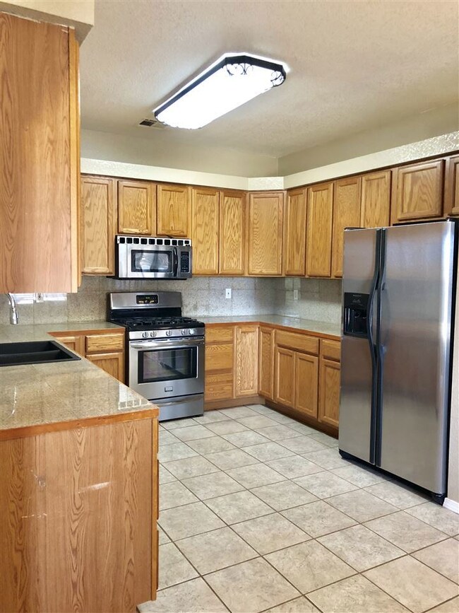 1132 Mimosa Ave, Alamogordo, NM 88310 - photo 4