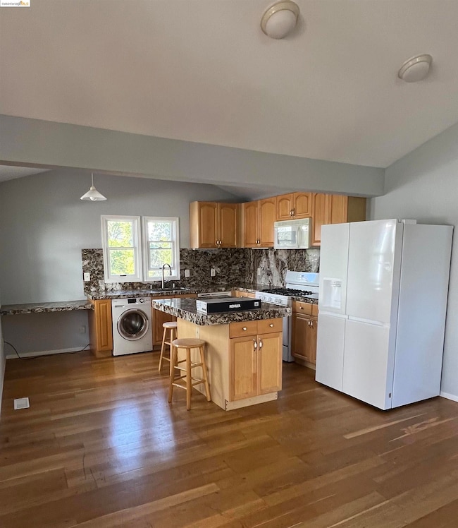 2438 Martin Luther King Junior Way, Berkeley, CA 94704 - photo 2