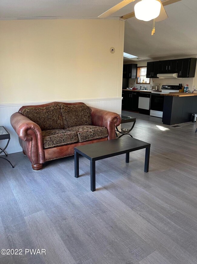 2946 Owego Turnpike, Hawley, PA 18428 - photo 6