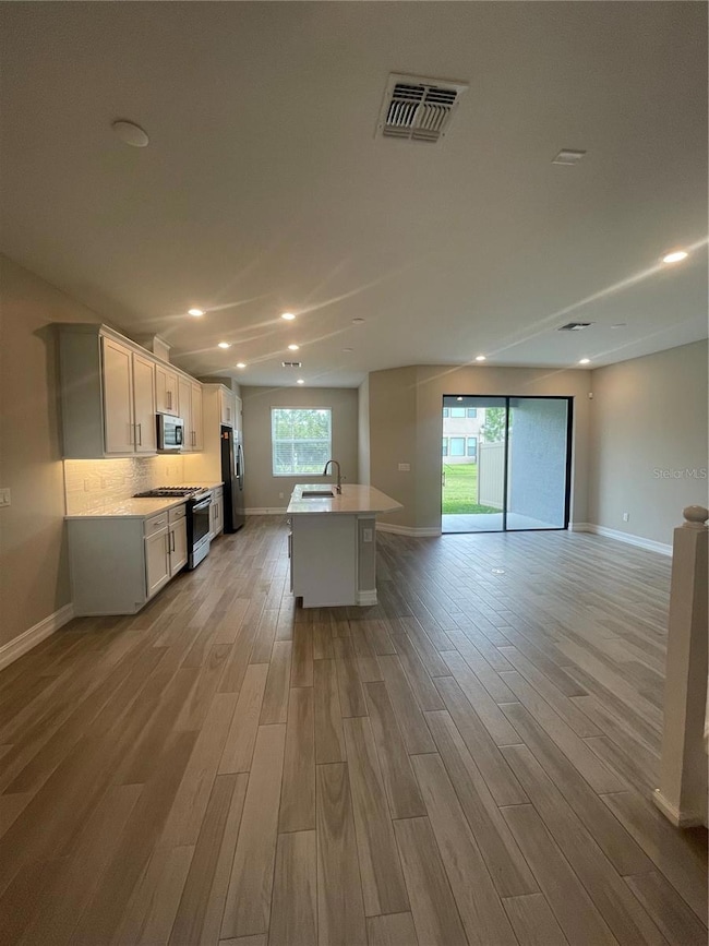 4596 Almada Ln, Wesley Chapel, FL 33543 - photo 3