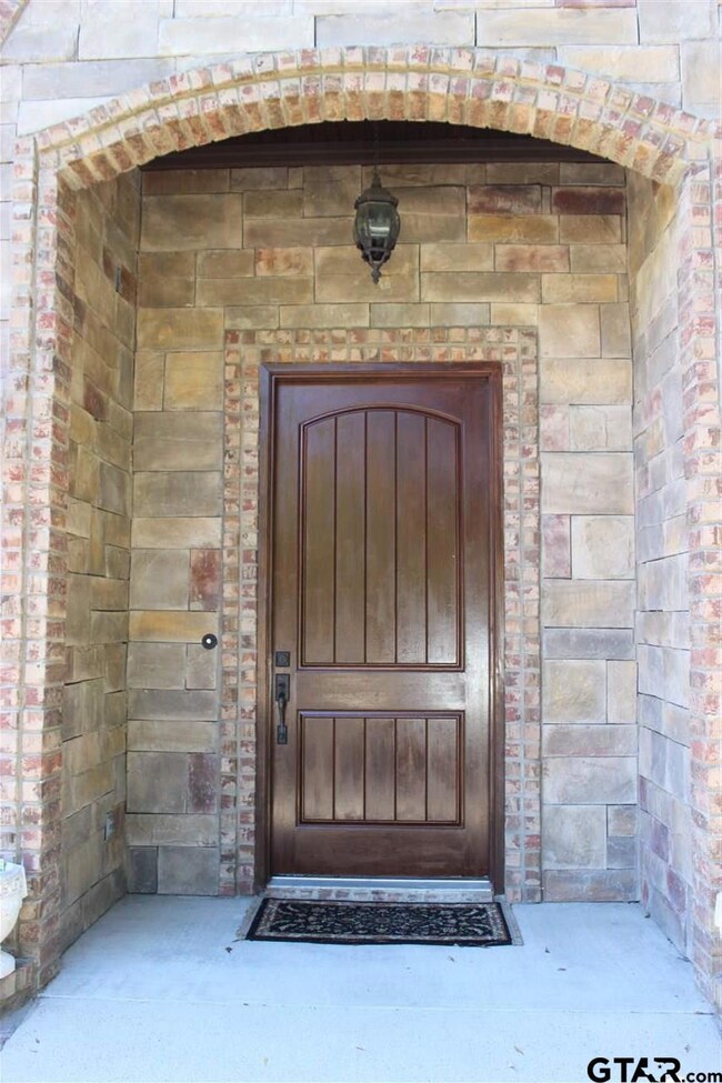 1621 1621 Butterfield Cir, Tyler, TX 75703 - photo 5