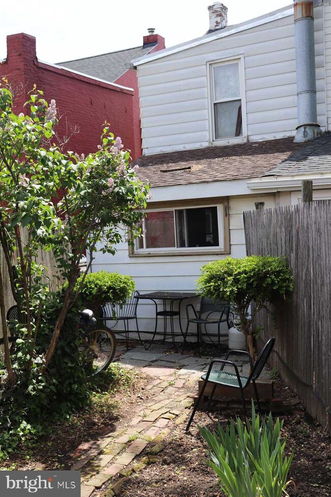 123 S 5th St, Columbia, PA 17512 - photo 3