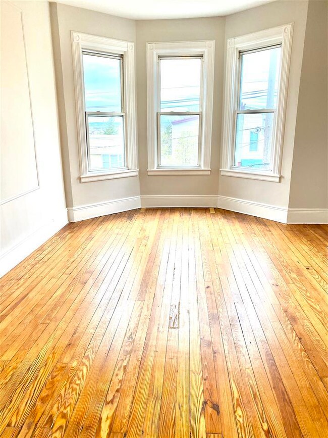 356 Liberty Ave unit 2, Jersey City, NJ 07307 - photo 2