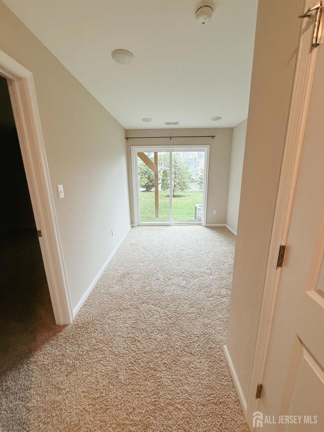 1101 Hights Farm Rd N, Monroe Township, NJ 08831 - photo 3