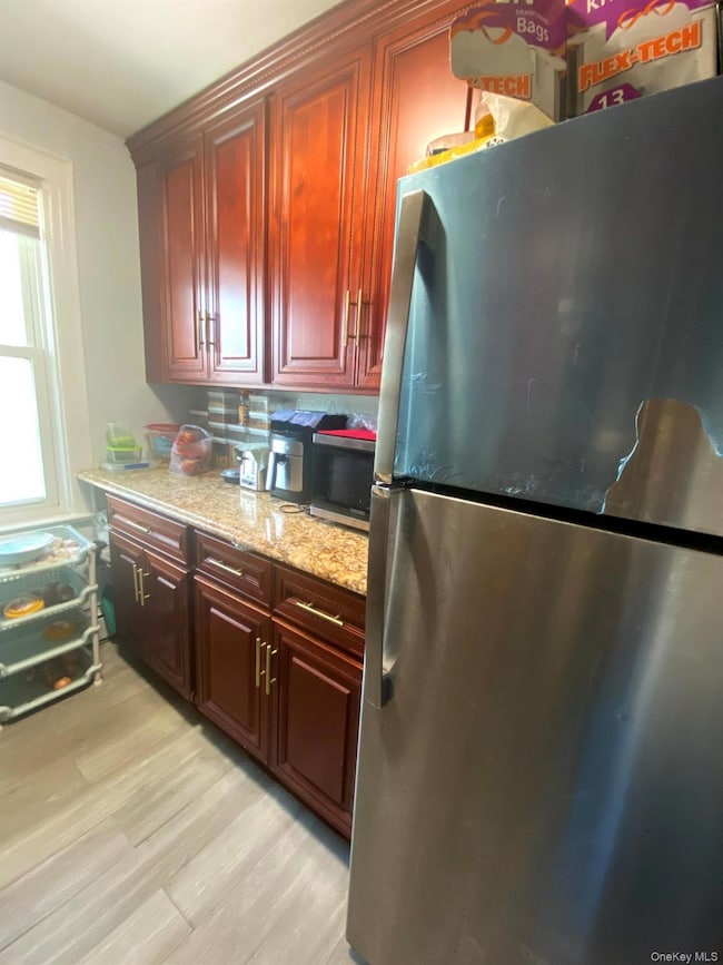 107-02 Pinegrove St unit 2nd floor, Jamaica, NY 11435 - photo 3