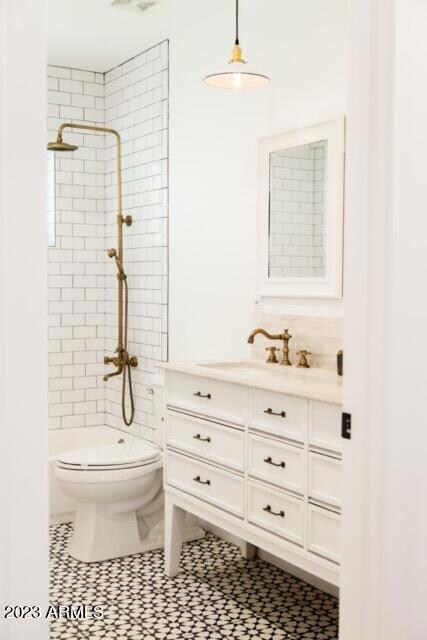 Rafterhouse47thway-13-1 Medium
