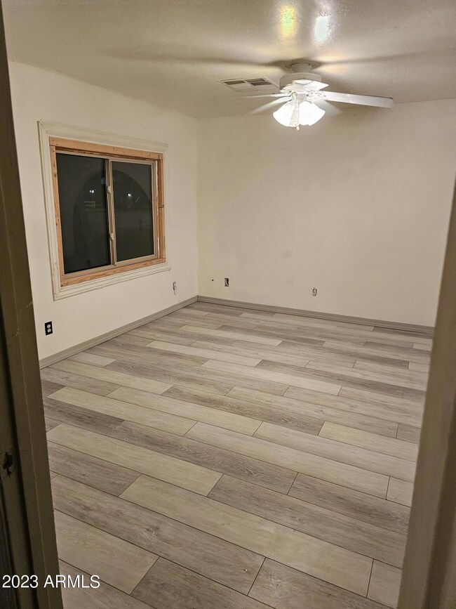 126 N Stapley Dr, Mesa, AZ 85203 - photo 6