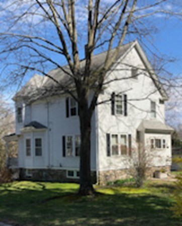 43 Daniels St, Hopedale, MA 01747 - photo 3