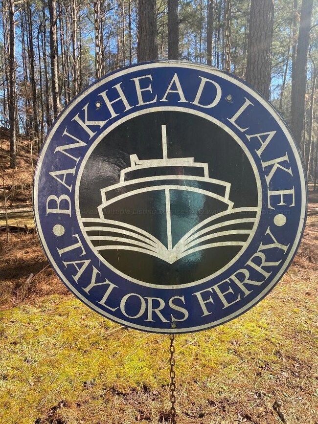 Taylors Ferry at Bankhead Lake