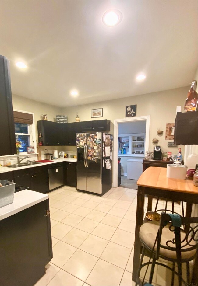 521 Liberty St, Covington, IN 47932 - photo 4