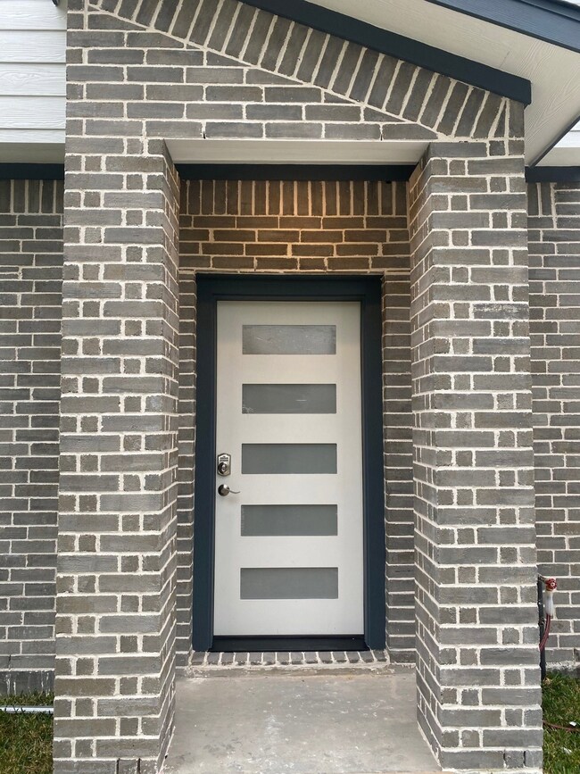 2615 Red Rock Ave, Houston, TX 77088 - photo 2