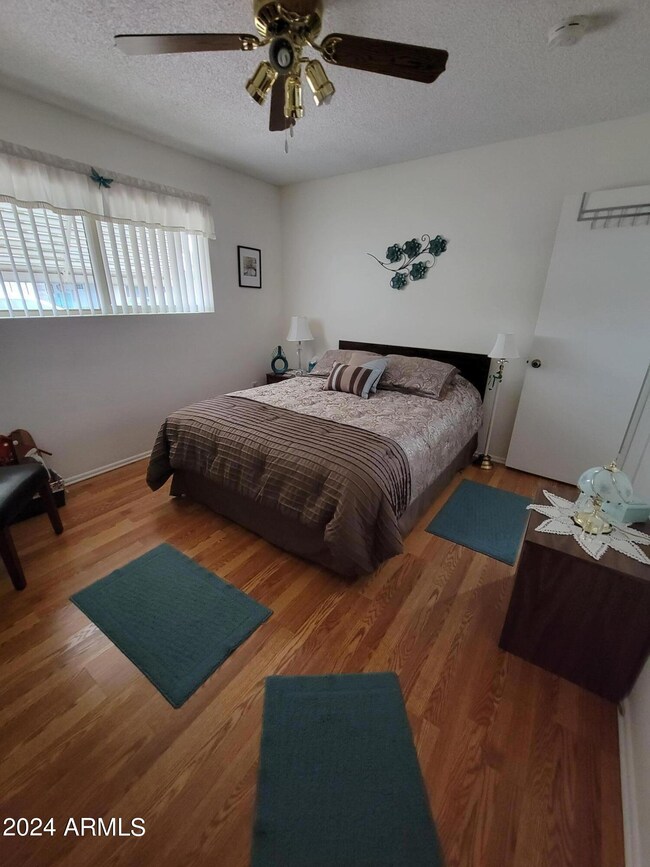 1525 MASTER BEDROOM