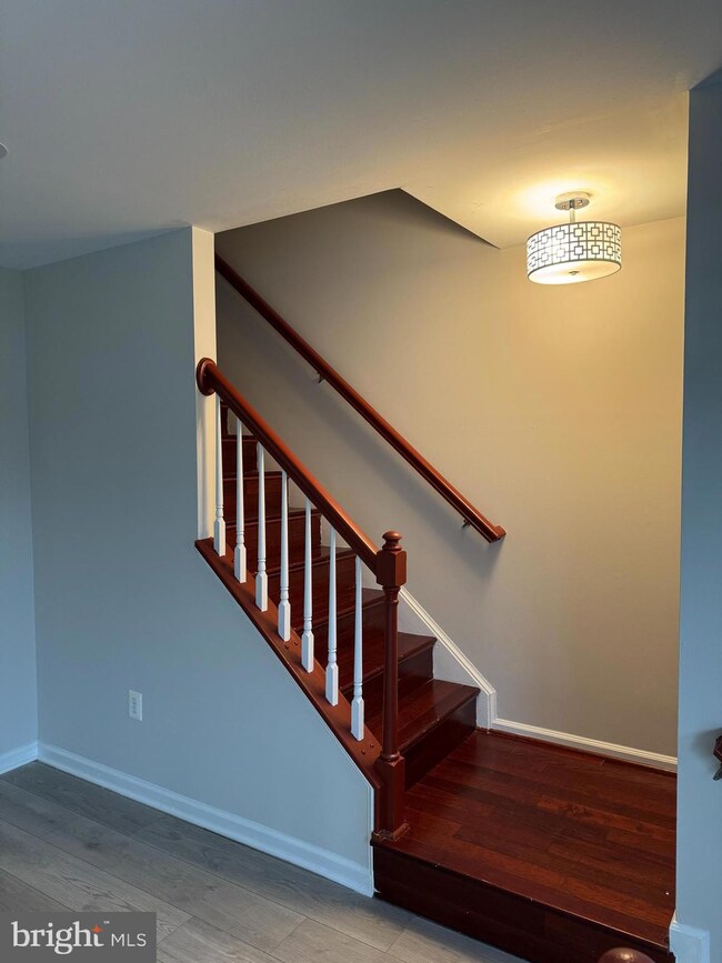 605 Warrenton Terrace NE, Leesburg, VA 20176 - photo 6