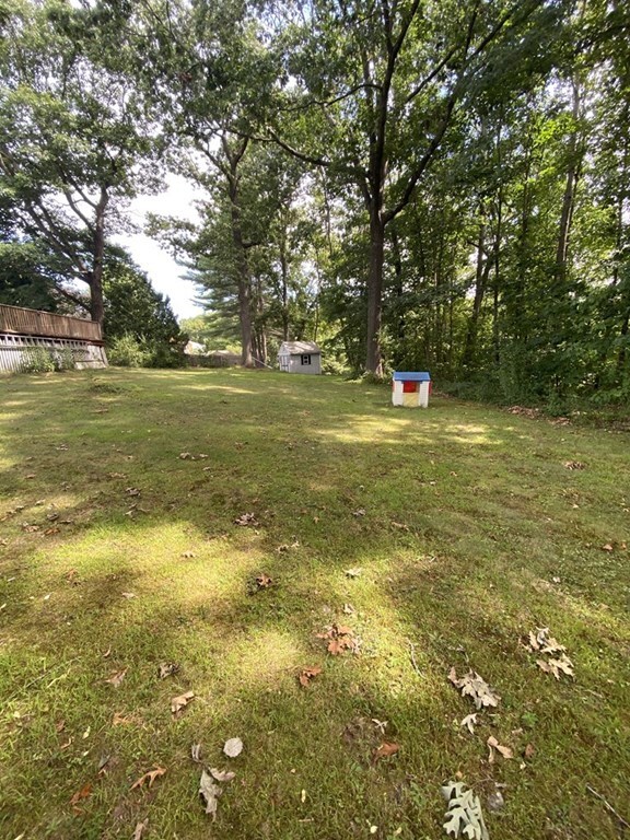 287 Brookside Cir, Florence, MA 01062 - photo 6