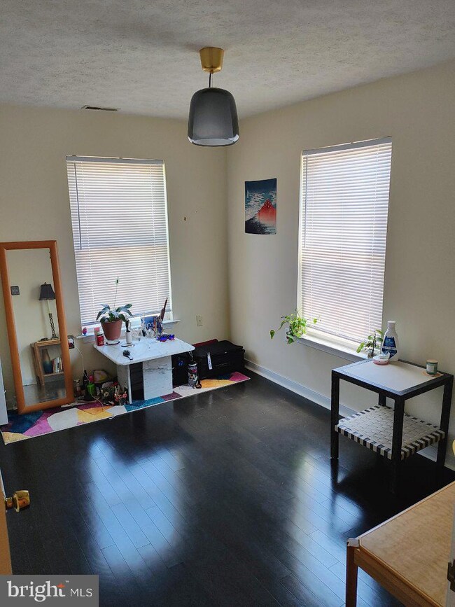 7822 Renshaw Rd, Pasadena, MD 21122 - photo 5