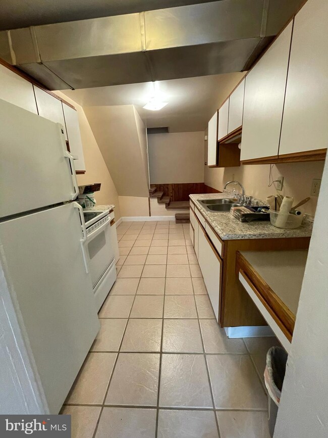 4143 Jacksonwald Ave unit A, Reading, PA 19606 - photo 6