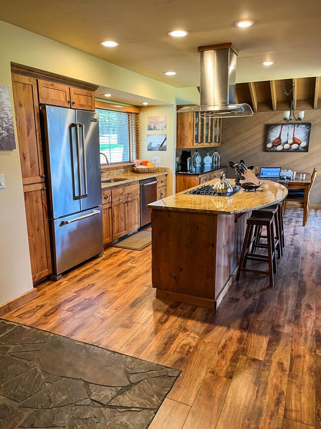 57232 Island Rd unit 32, Sunriver, OR 97707 - photo 6