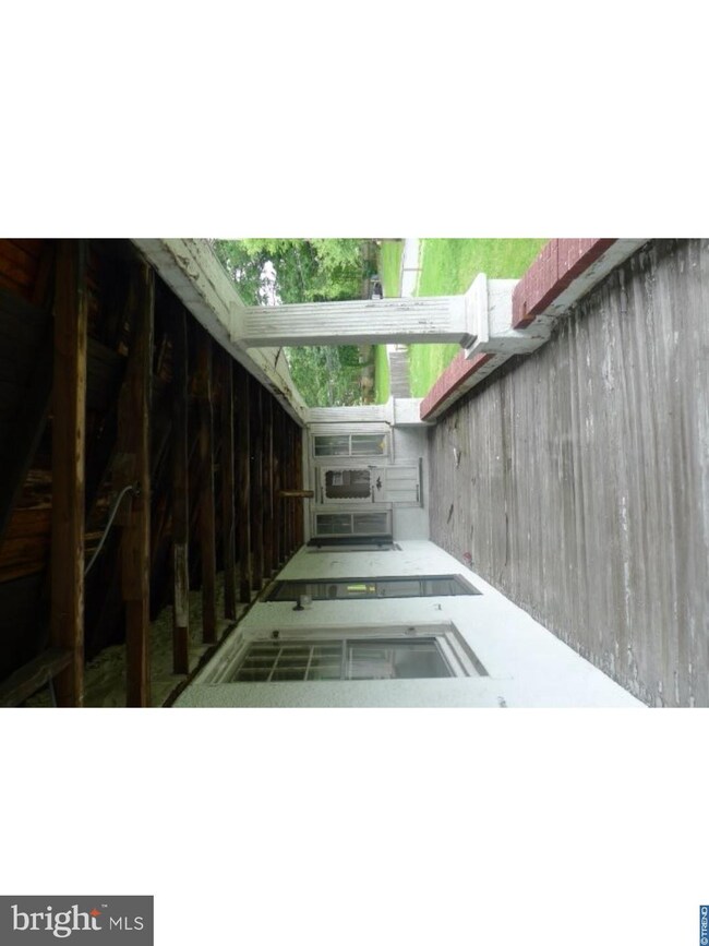 79 S Wycombe Ave, Lansdowne, PA 19050 - photo 4