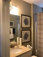 Litchfield hall bath