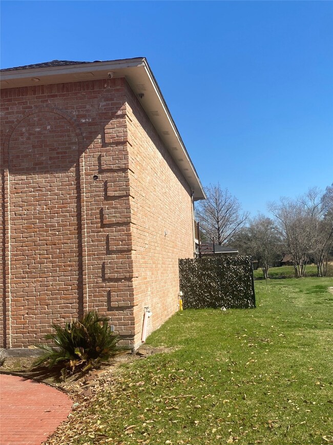 7634 Antoine Dr, Houston, TX 77088 - photo 6