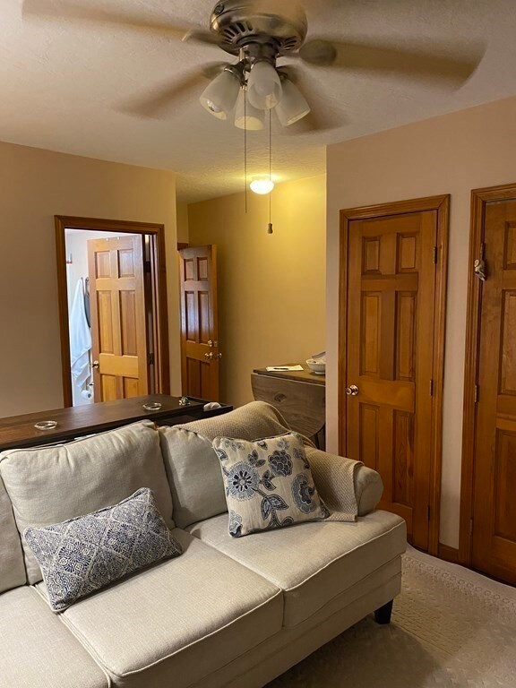 48 Shattuck St unit 2E, Worcester, MA 01605 - photo 4